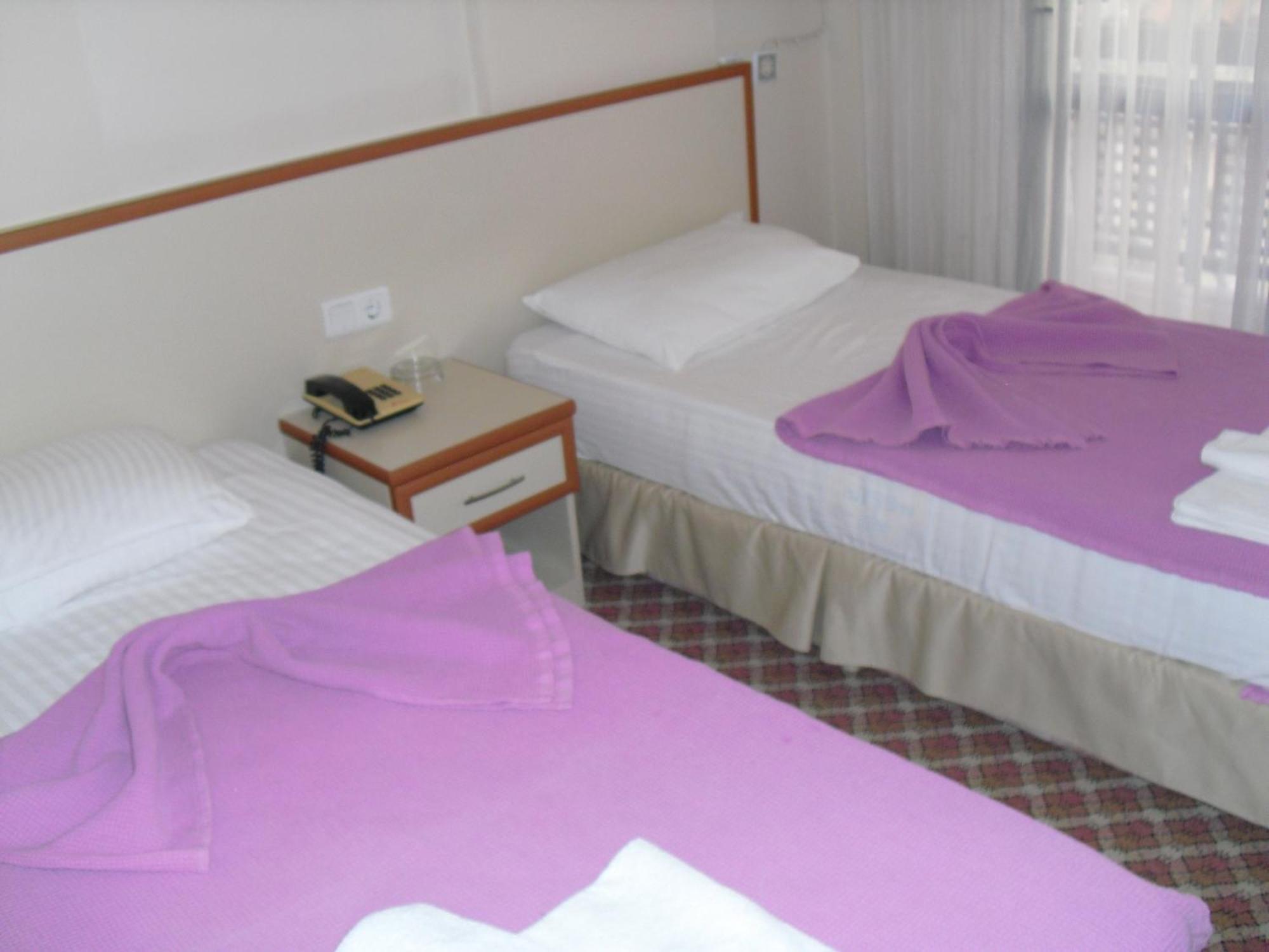 Kerman Hotel Çeşme Exterior foto