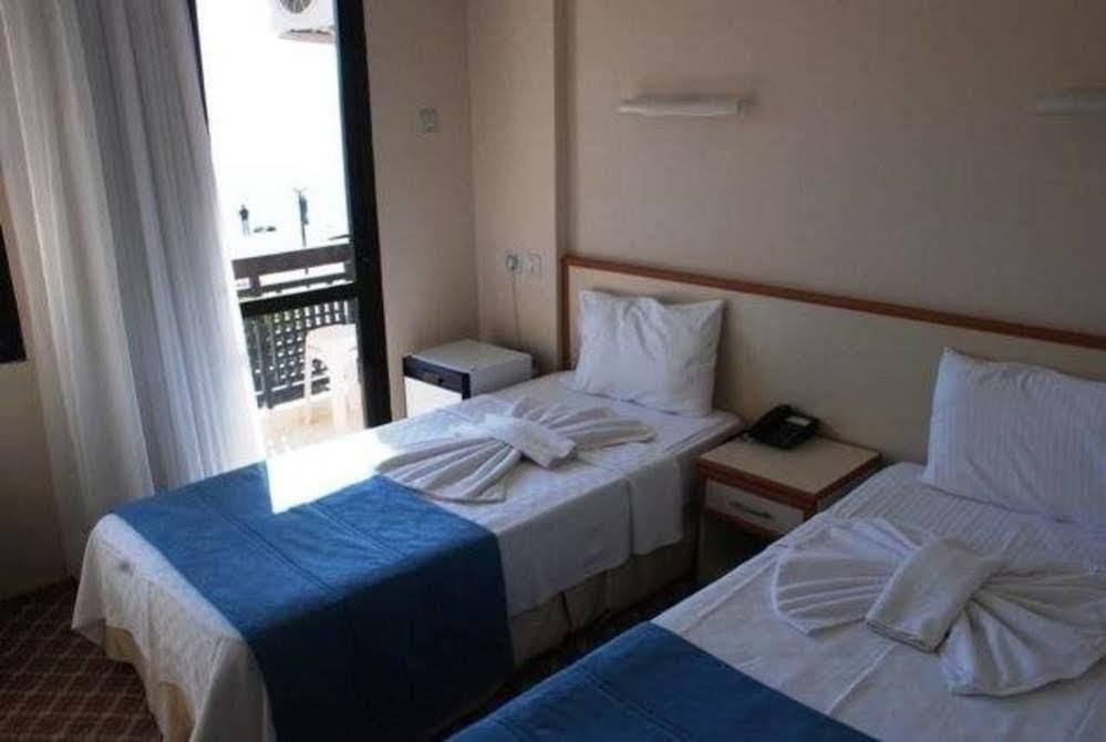 Kerman Hotel Çeşme Exterior foto