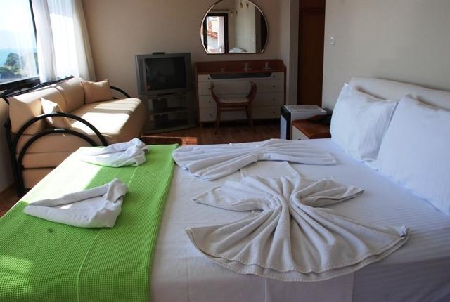Kerman Hotel Çeşme Exterior foto